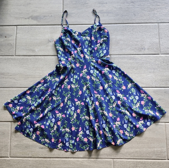 Old Navy Blue Floral Print Spaghetti Straps Summer Mini Dress Sz SM Petite NWOT - Picture 4 of 7